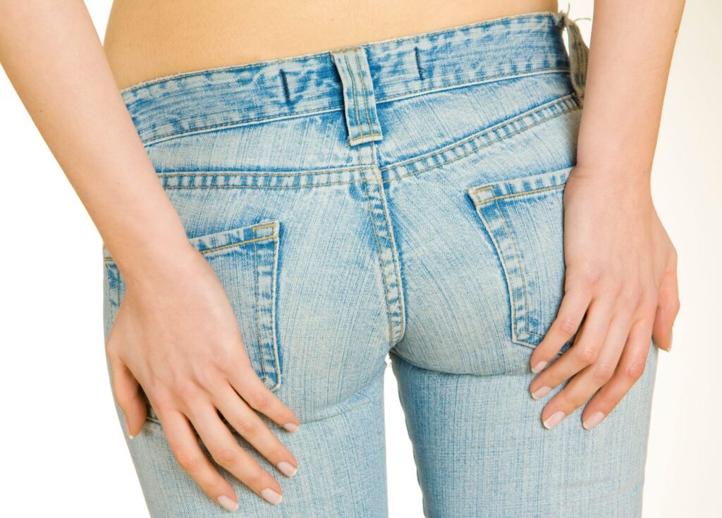 détendre un jean femme